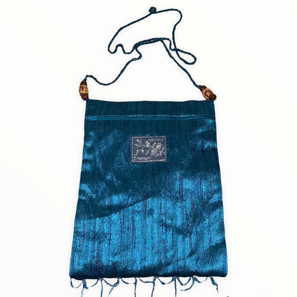 πΊπΈ Silk Embroidered Color-block Crossbody Bag - Picture 5 of 6